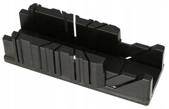 Plastový zkosený polygon 1,5" 200 mm