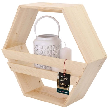 Dřevěná police na rostliny na stěně